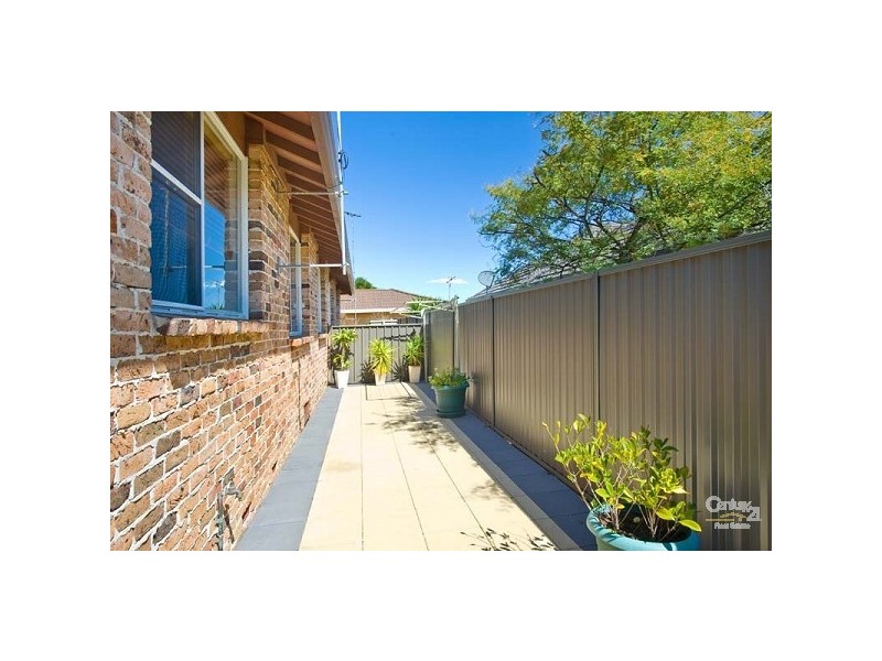 4/5 Solander Street, Monterey NSW 2217