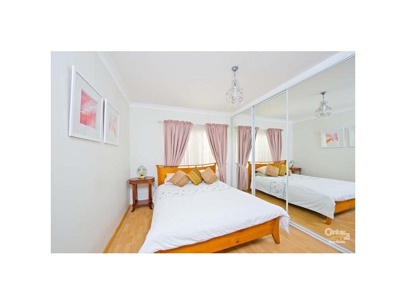 13/2 Caledonian Street, Bexley NSW 2207