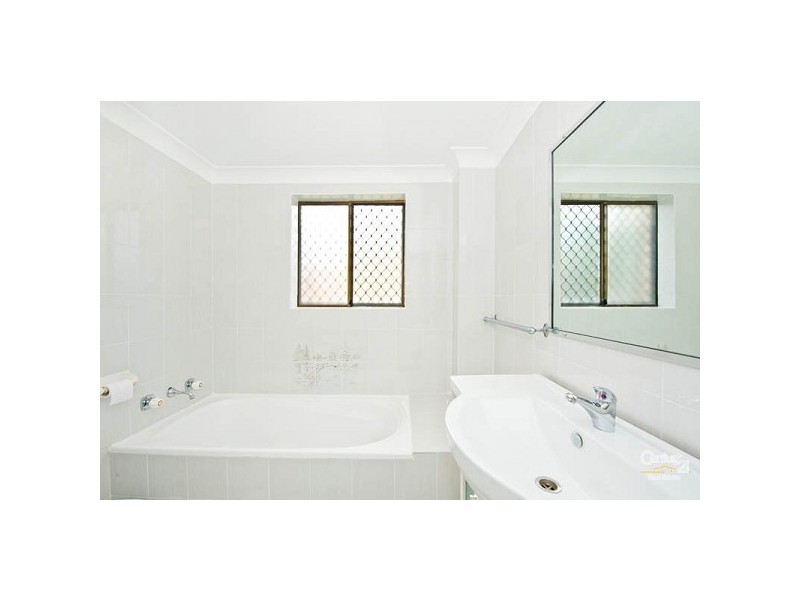 16/2 Caledonian Street, Bexley NSW 2207