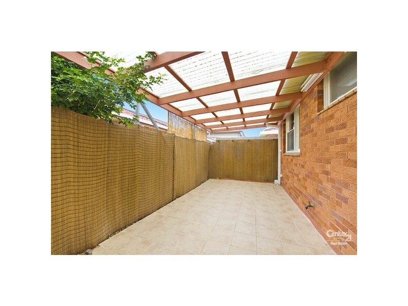 1/10 Oldham Crescent, Dolls Point NSW 2219