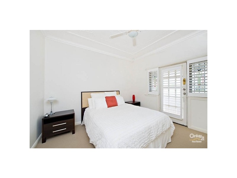 11 Kings Road, Brighton-le-sands NSW 2216