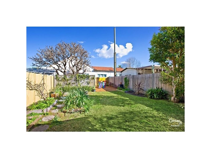 37 Tabrett Street, Banksia NSW 2216