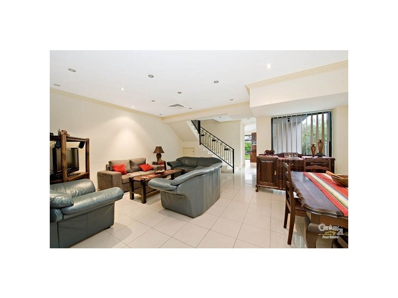 31 General Holmes Drive, Brighton-le-sands NSW 2216