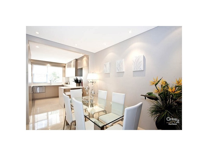 2/169 Russell Avenue, Dolls Point NSW 2219