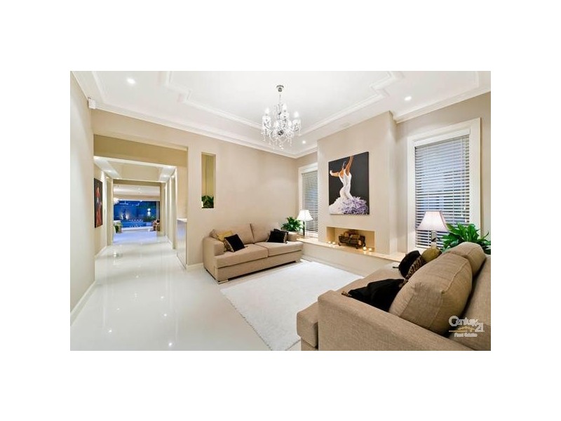 27 Scarborough Street, Monterey NSW 2217