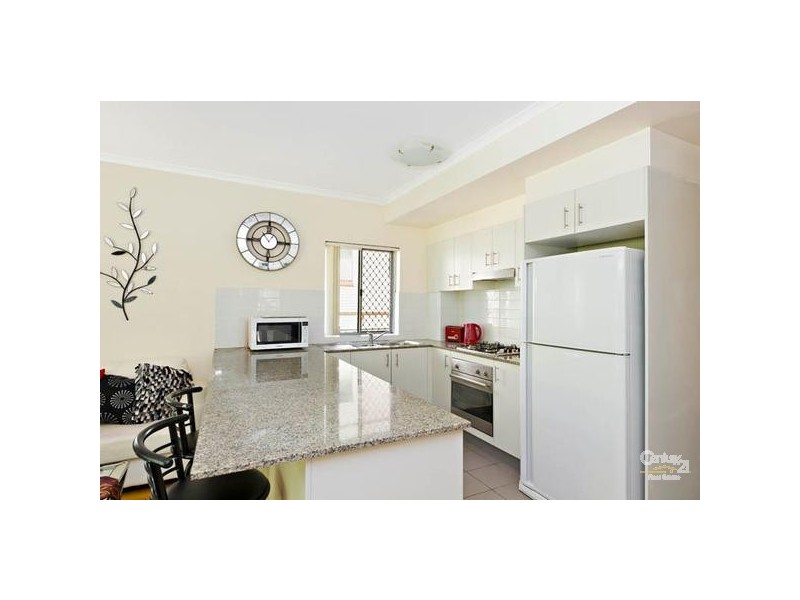 2/63a Connemarra Street access via Queen Victoria St, Bexley NSW 2207