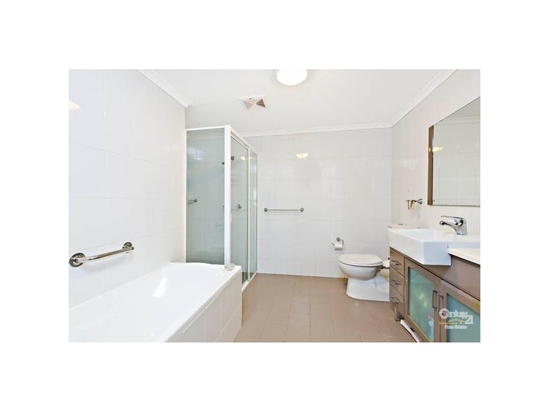 2/63a Connemarra Street access via Queen Victoria St, Bexley NSW 2207