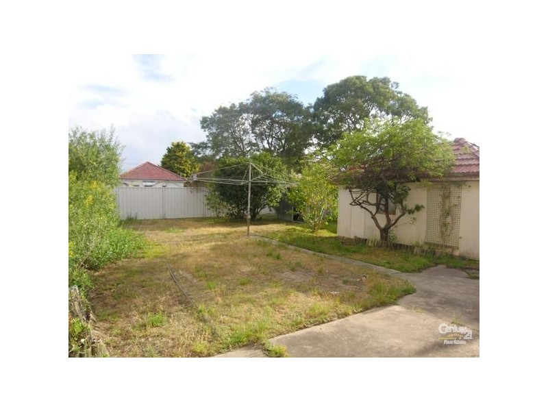 24 Pasadena Street, Monterey NSW 2217