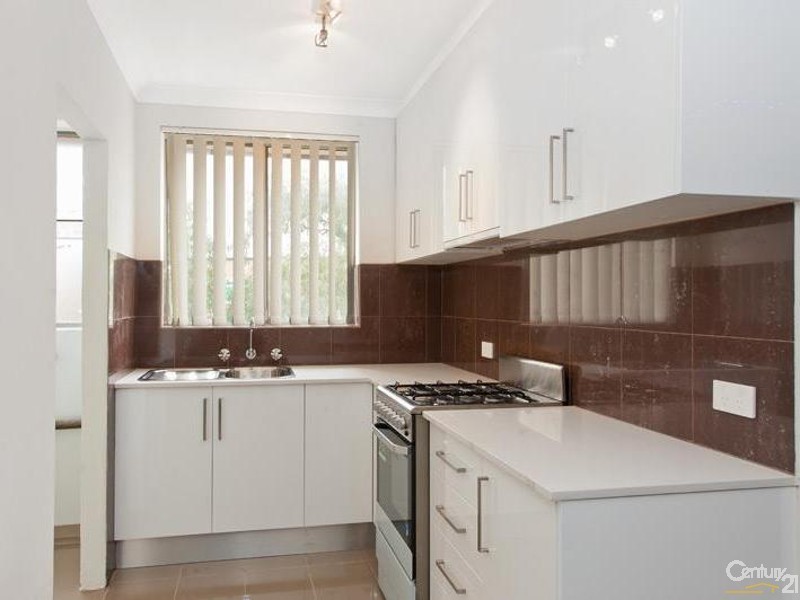 9/24 Barber Avenue, Eastlakes NSW 2018