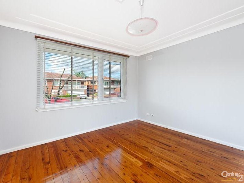 2 Chestnut Drive, Banksia NSW 2216