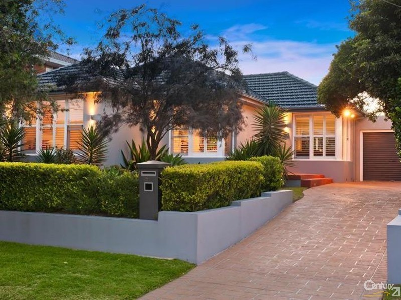 21 Moorefield Avenue, Kogarah NSW 2217