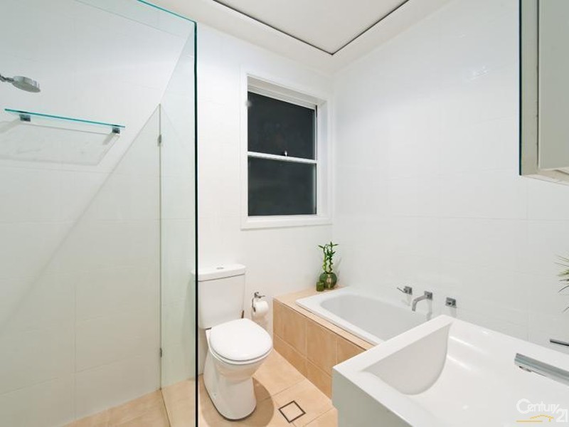 21 Moorefield Avenue, Kogarah NSW 2217