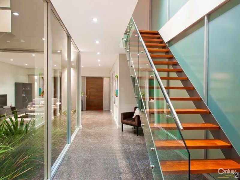 40 Bonanza Parade, Sans Souci NSW 2219