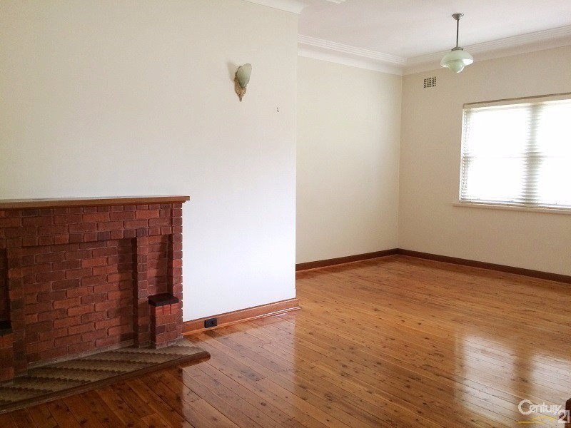 1 Fleming Street, Beverly Hills NSW 2209
