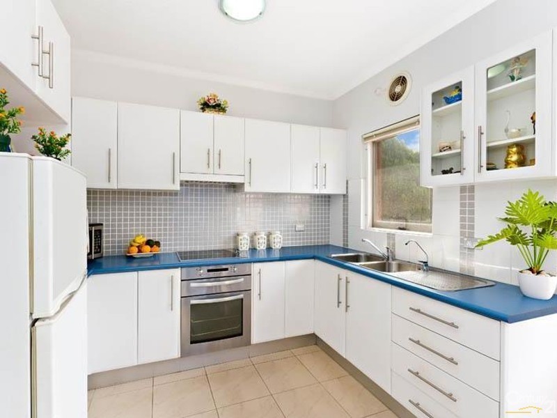 1/69 Kings Road, Brighton-le-sands NSW 2216