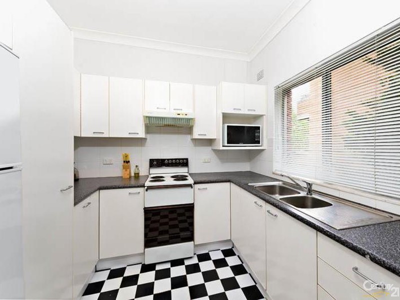 10-12 Queens Road, Brighton-le-sands NSW 2216