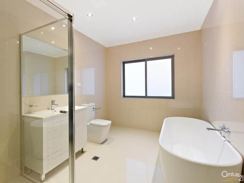 1/103 Ogilvy Street, Peakhurst NSW 2210