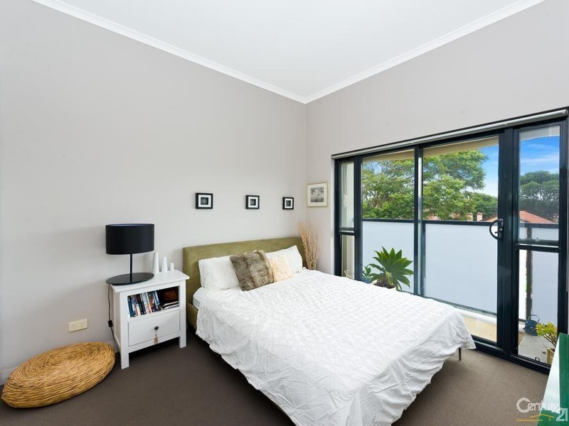 2/1-3 Solander Street, Monterey NSW 2217