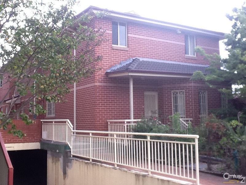 44 Third Avenue, Campsie NSW 2194