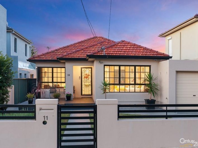 11 Pasadena Street, Monterey NSW 2217