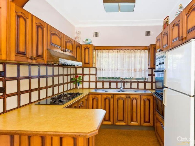 8 Cooloongatta Road, Beverly Hills NSW 2209