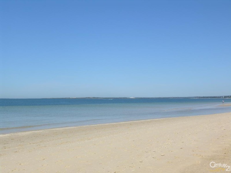 19 Lakeside Avenue, Monterey NSW 2217