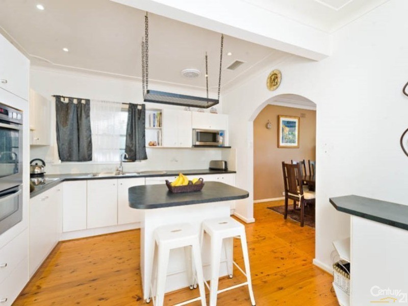 215 Box Road, Sylvania NSW 2224