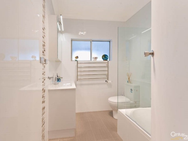 215 Box Road, Sylvania NSW 2224