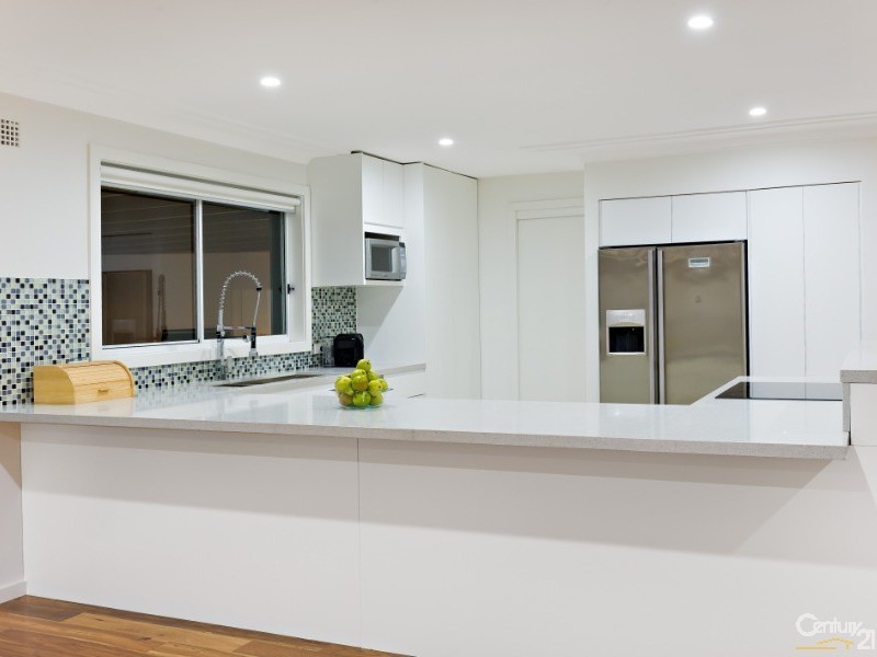 10 Hastings Place, Sylvania Waters NSW 2224