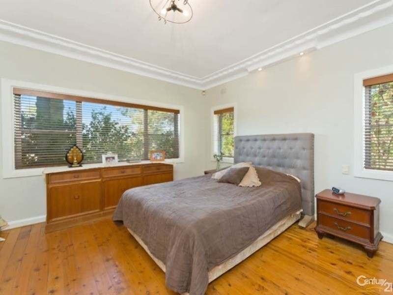 68 Kyle Parade, Kyle Bay NSW 2221