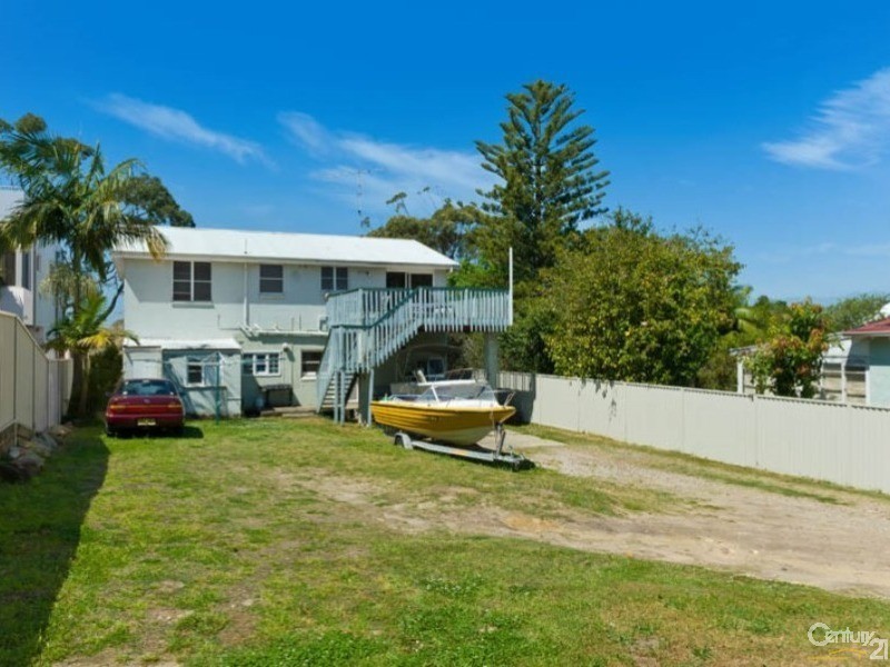 68 Kyle Parade, Kyle Bay NSW 2221