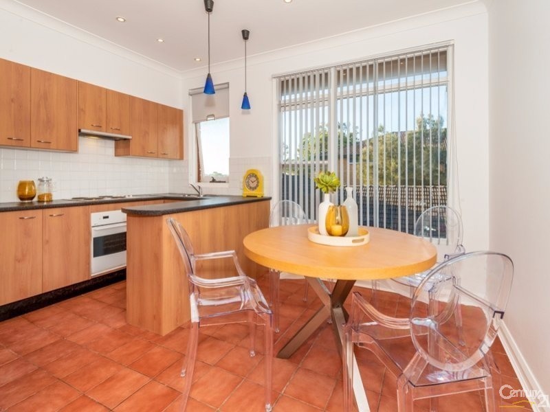 44 Crawford Road, Brighton-le-sands NSW 2216