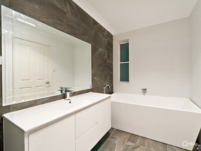 10  Hastings Place, Sylvania Waters NSW 2224