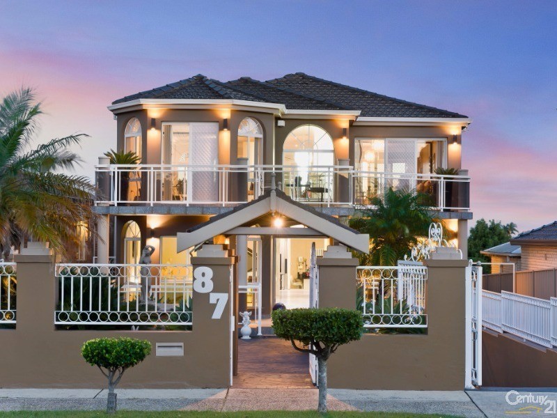 87 Washington Street, Bexley NSW 2207