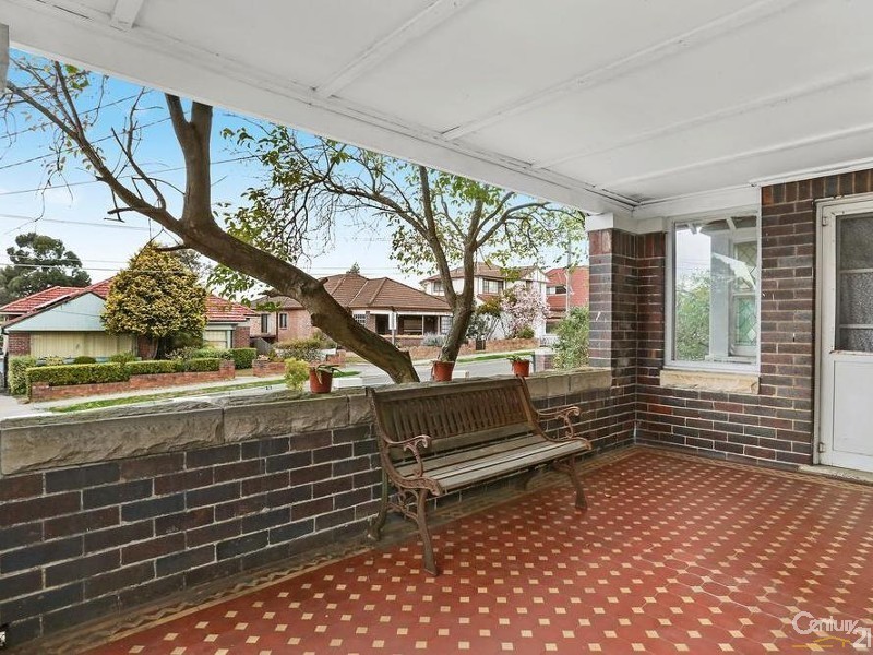 7 Meakem Street, Hurstville NSW 2220