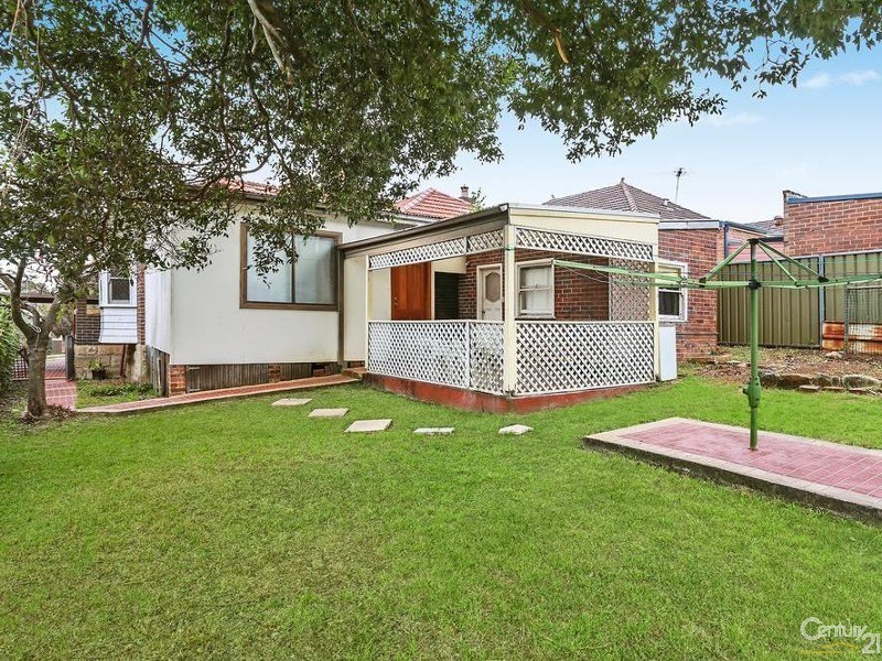 7 Meakem Street, Hurstville NSW 2220