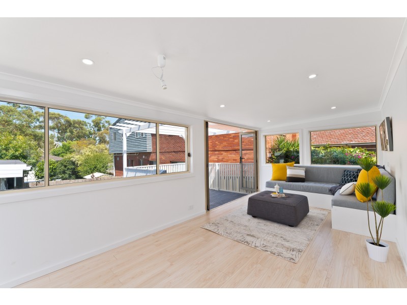 1 Elliott Street, Picnic Point NSW 2213