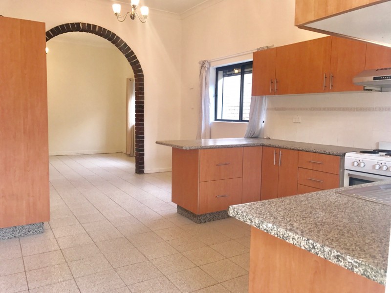 10 General Holmes Drive, Brighton-le-sands NSW 2216