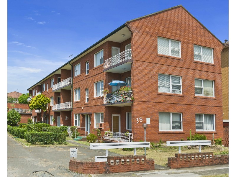 35 Banks Street, Monterey NSW 2217