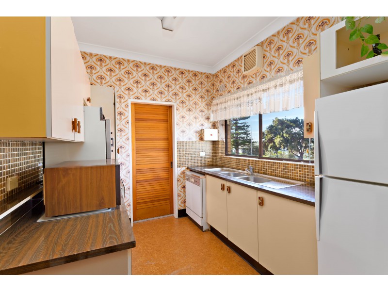 2/51 The Grand Parade, Brighton-le-sands NSW 2216