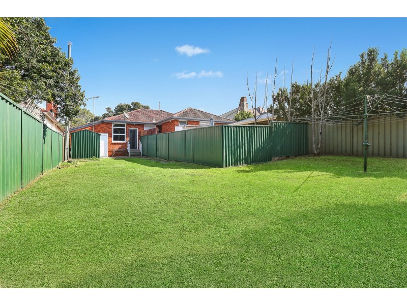 198 Queen Victoria Street, Bexley NSW 2207