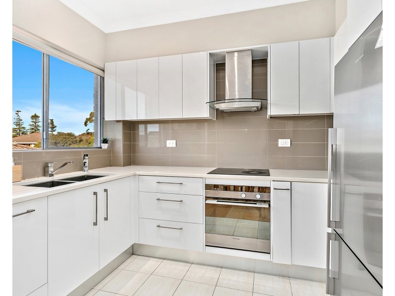 3/150 Russell Avenue, Dolls Point NSW 2219