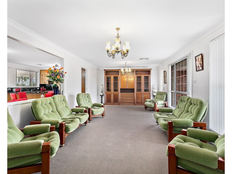 1 Angophora Place, Alfords Point NSW 2234