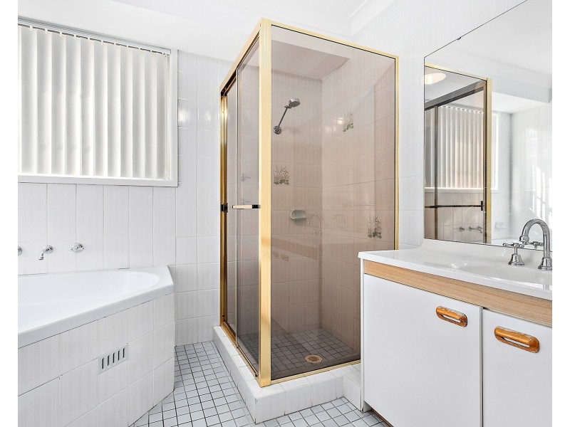 1 Angophora Place, Alfords Point NSW 2234