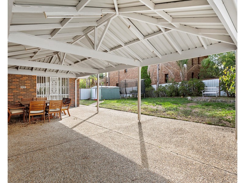 1 Angophora Place, Alfords Point NSW 2234