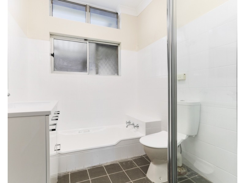 1 McIntyre Avenue, Brighton-le-sands NSW 2216