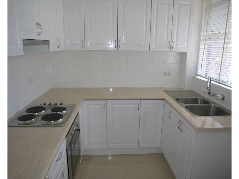 6-8 Queens Road, Brighton-le-sands NSW 2216