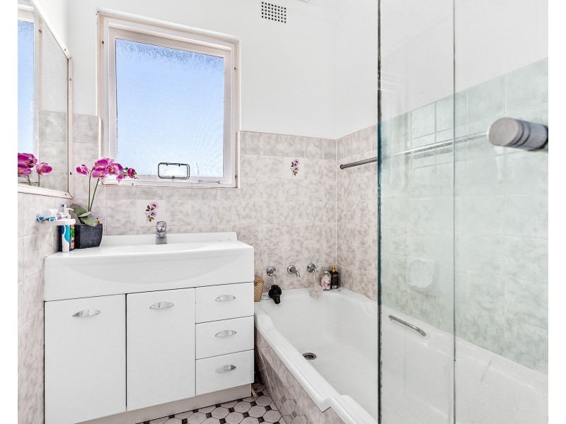 27 Kings Road, Brighton-le-sands NSW 2216