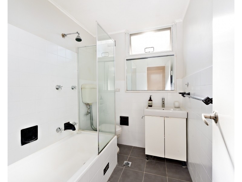 5 Queens Road, Brighton-le-sands NSW 2216