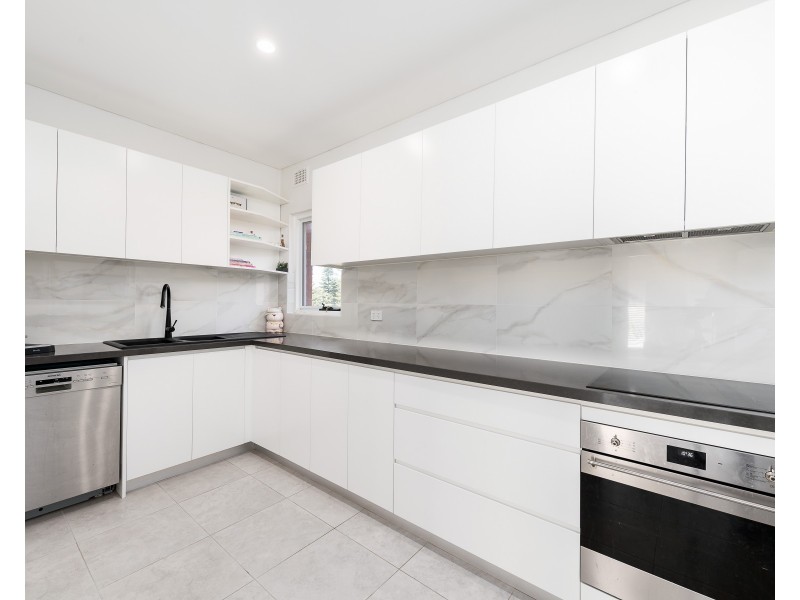 3/142 The Grand Parade, Monterey NSW 2217